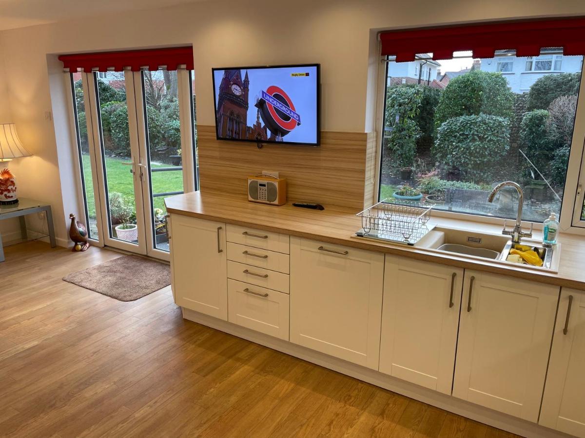 'Sounion' - Fabulous, Spacious Modern House With Large Private Garden In Leafy Lytham Lytham St Annes Ngoại thất bức ảnh
